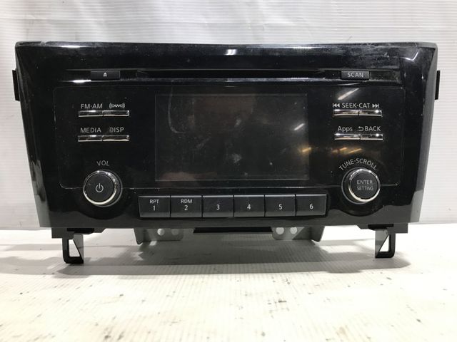 Магнитола (радио AM/FM) 281859TB0A NISSAN