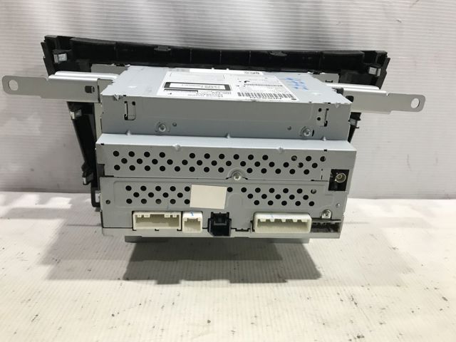 281859TB0A Магнитола (радио AM/FM) купить Ужгород