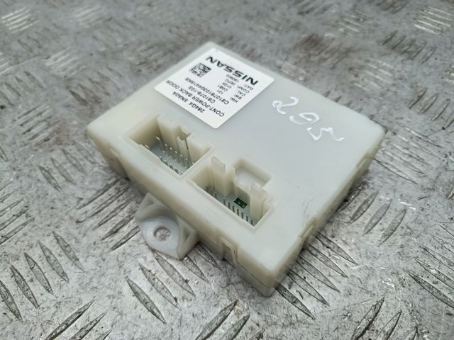 ЭБУ открытия крышки багажника/двери 3-й (5-й) 284G45NA0A NISSAN