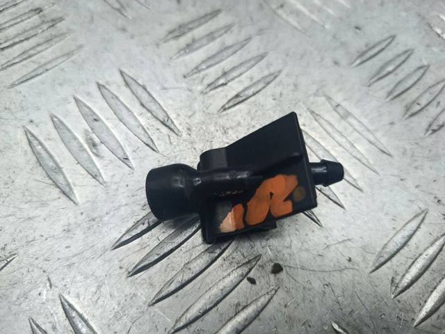 Сопло омывателя лобового стекла правое 289325NA0A NISSAN