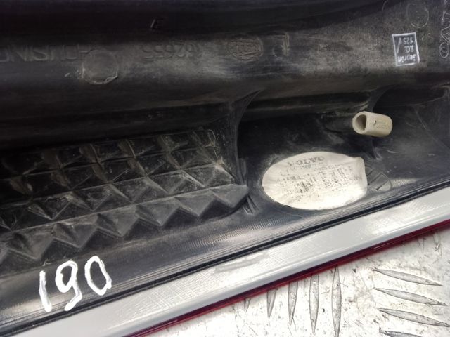 Фонарь задний левый, верхний 30698141 VOLVO