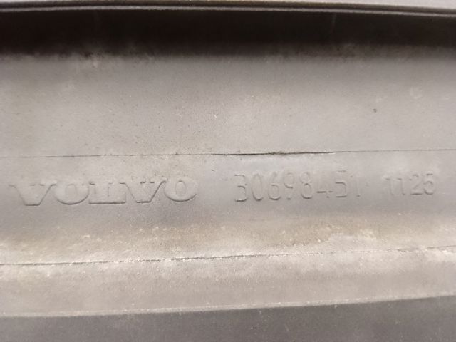 VOLVO 30698451 Молдинг двери передней левой нижний в наличии Ровно