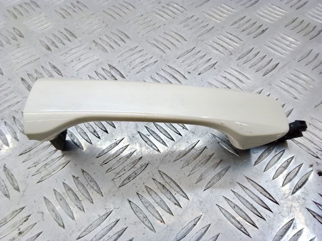 Ручка боковой двери наружная 30699553 VOLVO
