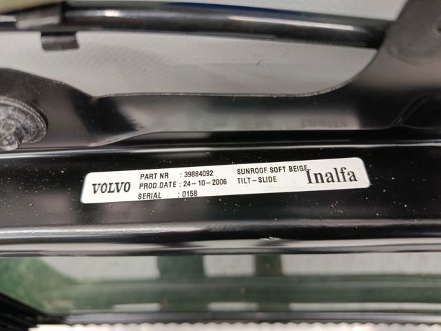VOLVO 30716378 Крышка люка крыши в наличии Павлоград