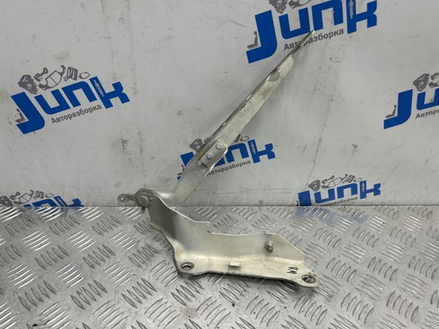 30716883 VOLVO Петля капота правая купить в Винница