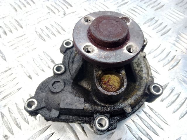 Насос охлаждения 30731384 VOLVO