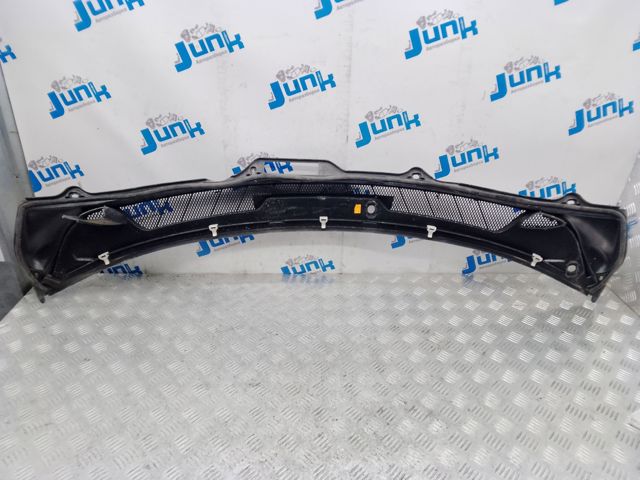 30754348 VOLVO Водосток лобового стекла, жабо купить в Павлоград