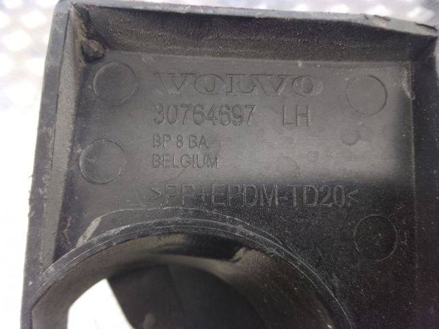 Кронштейн бампера заднего, внешний левый 30763437 VOLVO