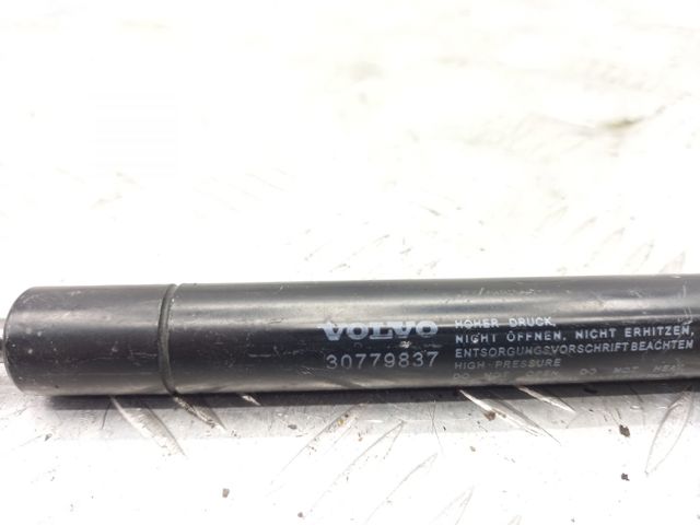 Амортизатор задней двери 30779837 VOLVO
