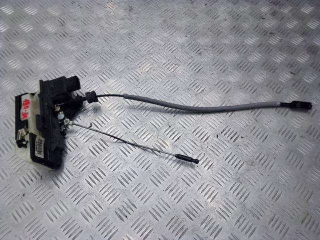 Замок задней двери, левой 30784980 VOLVO