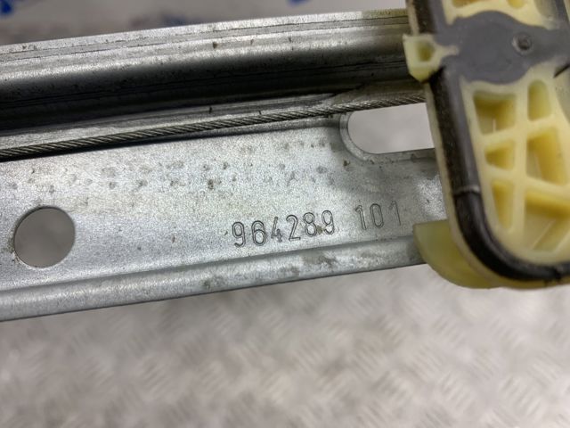  Механизм стеклоподъемника правой задней двери 30791020 VOLVO