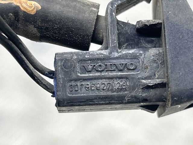 Форсунки стеклоомывателя 30796027 VOLVO