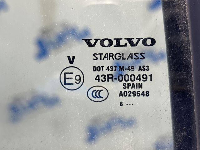 VOLVO 30799288 Стекло-форточка двери задней левой в наличии Ужгород