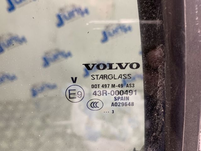 30799288 VOLVO Стекло-форточка двери задней левой купить в Ирпень