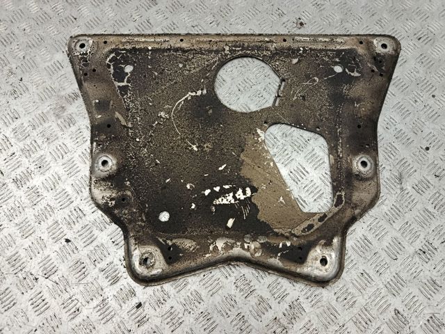 Защита поддона двигателя 31106786568 BMW