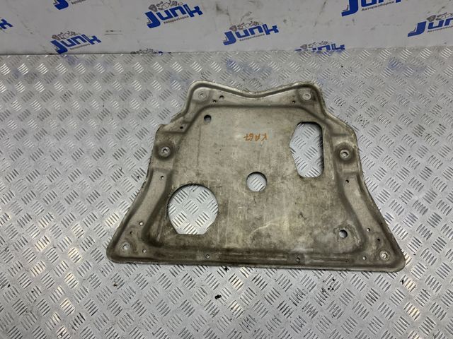 BMW 31106788727 Защита двигателя, поддона (моторного отсека) в наличии Запорожье