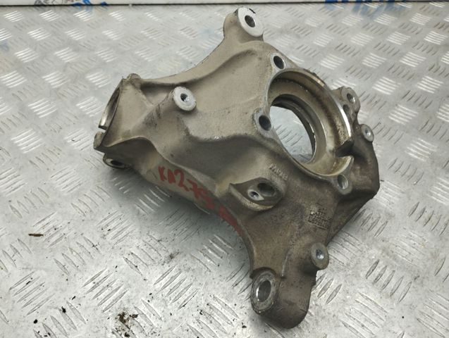 BMW 31216876646 Цапфа передняя правая в наличии Житомир
