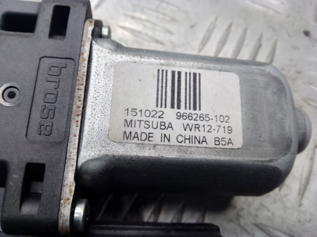Стеклоподъемник задней левой двери 31253063 VOLVO