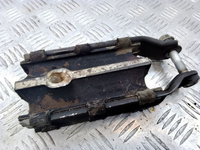 Левая опора двигателя 31262935 VOLVO