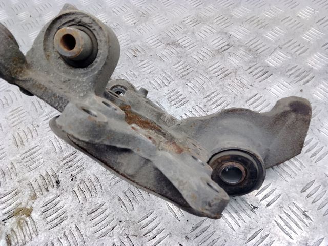 31277991 VOLVO Цапфа задняя левая купить в Черновцы