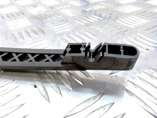 31333420 VOLVO Рычаг-поводок стеклоочистителя заднего стекла купить в Ирпень
