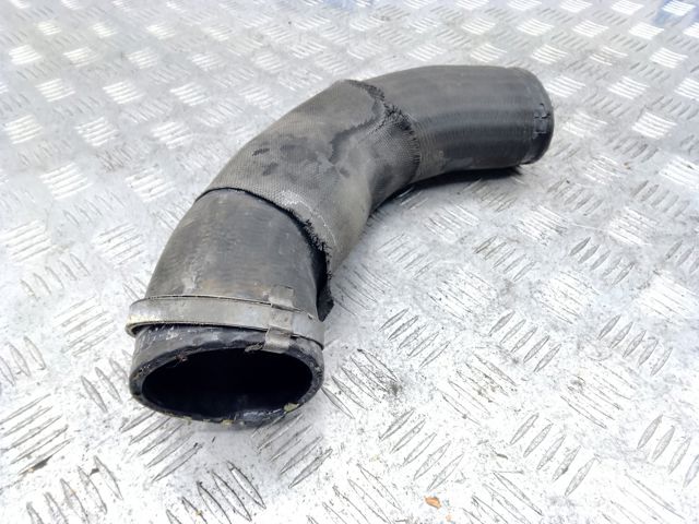 Патрубок интеркуллера 31338543 VOLVO