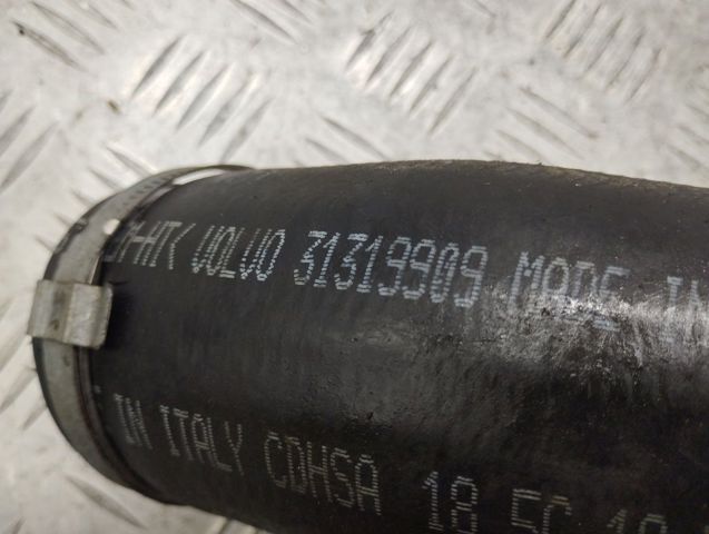 VOLVO 31338543 Патрубок интеркулера в наличии Киев