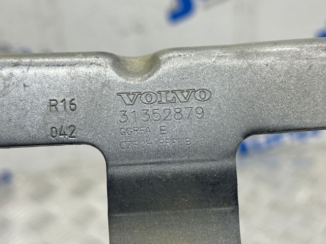 31352879 VOLVO Петля капота правая купить в Киев