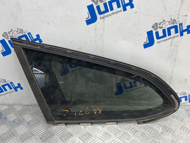 VOLVO 31385424 Стекло-форточка двери задней левой в наличии Тернополь
