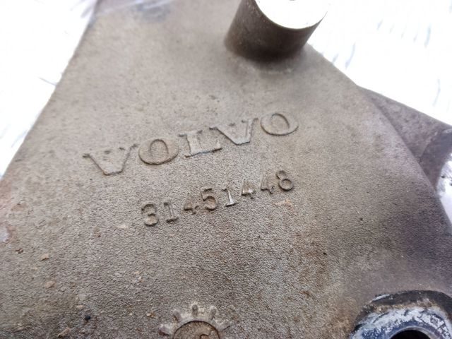 Цапфа поворотного кулака 31476879 VOLVO