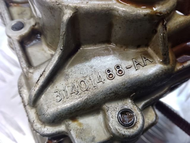VOLVO 32388687 Масляный насос в наличии Харьков