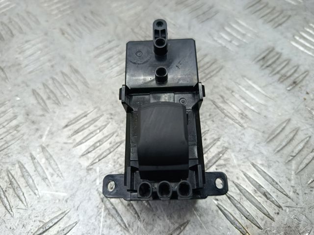 Кнопка подъемника задних стекол 35770TBAA01 HONDA