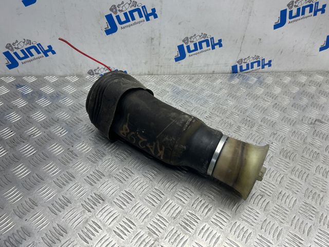 Пневморессора задняя 37126790083 BMW
