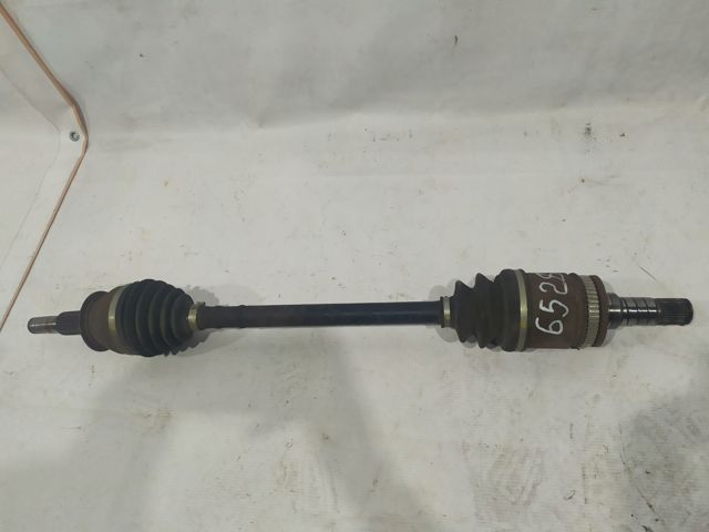 Полуось задняя, правая 396004GB0A NISSAN