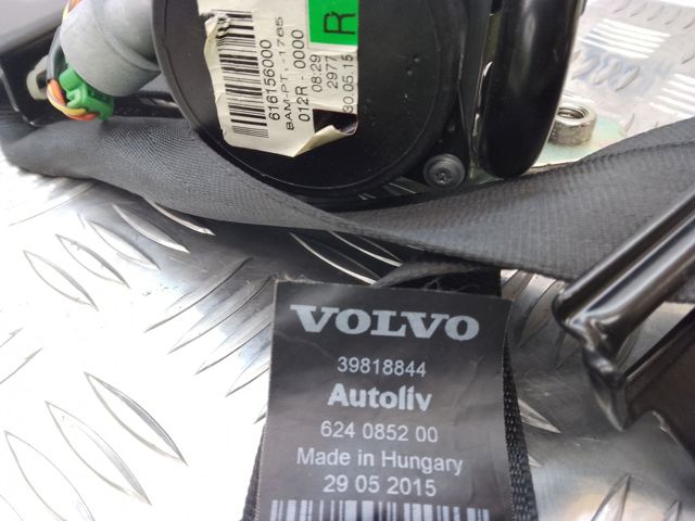Ремень безопасности передний правый 39818844 VOLVO