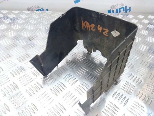 3C0915335 Полка под аккумулятор купить Каменское