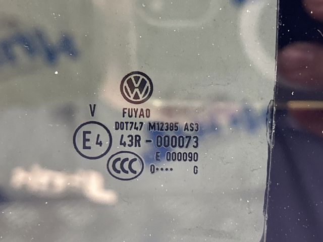 3CN845213 VAG Стекло-форточка двери задней левой купить в Сумы