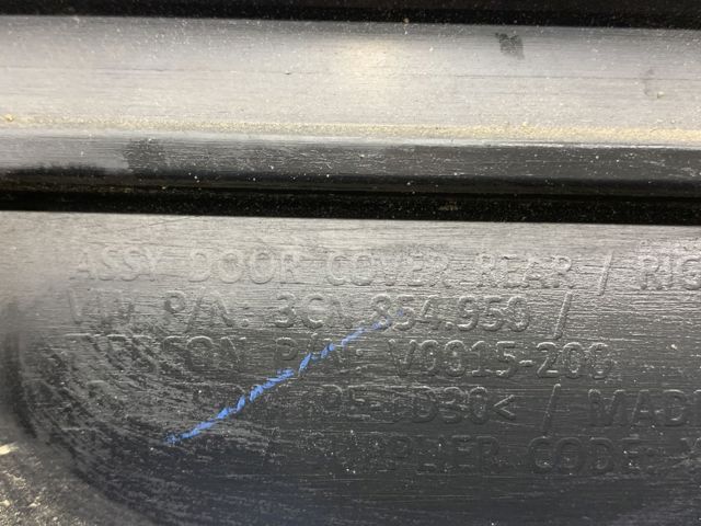 VAG 3CN854950F9B9 Молдинг двери задней правой в наличии Одесса