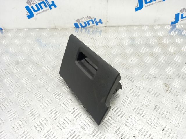 Ящик для перчаток 3CN857921A82V VAG