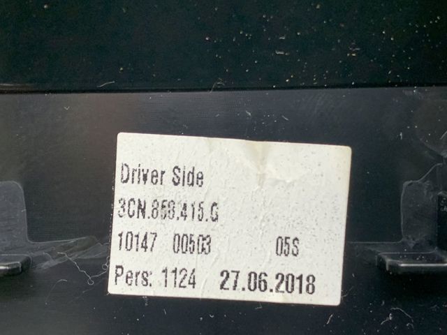VAG 3CN858415GTNY Решетка вентиляции салона на "торпедо" левая в наличии Тернополь