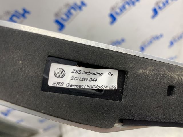 Автомобильный рейлинг на крышу правый 3CN860044BZAQ VAG