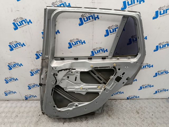 Задняя правая дверь 41009628744 BMW