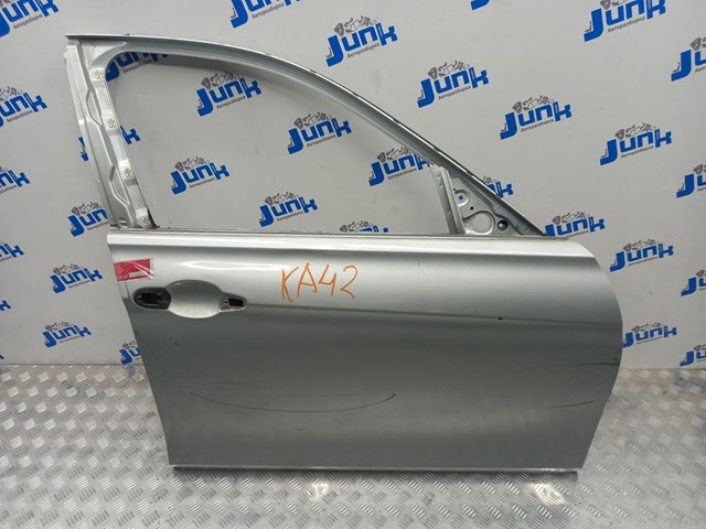 Пассажирская передняя дверь 41009628764 BMW