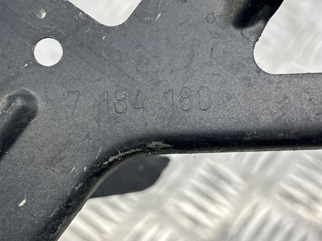 41357207186 BMW Кронштейн (адаптер) крепления фары передней правой купить в Тернополь