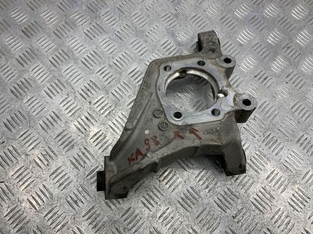 Цапфа поворотного кулака 430185NA0A NISSAN