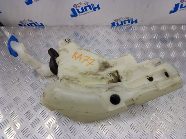 Водяной бачок омывателя стекла Audi A8 D3