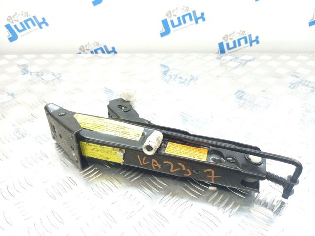 VAG 4G0011031F Домкрат в наличии Николаев