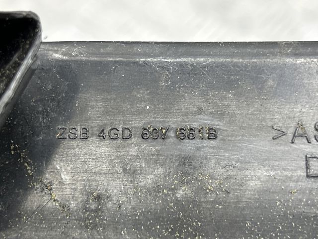 4G08076819B9 VAG Заглушка (решетка) противотуманных фар бампера переднего левая купить в Ужгород