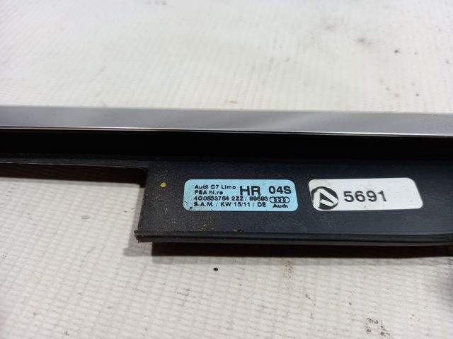 4G08537642ZZ Молдинг опускного стекла двери задней правой купить Украина