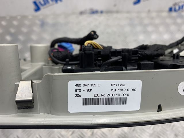 4G0947135E6PS Плафон освещения салона (кабины) купить Тернополь